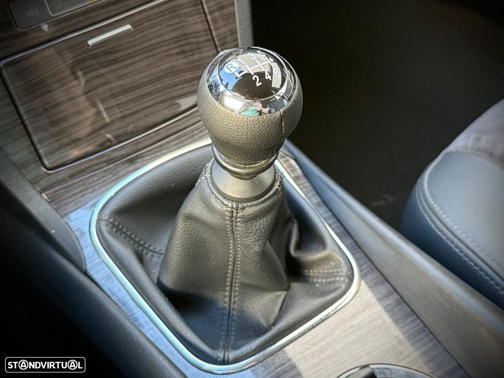 Toyota Avensis SW 2.0 D-4D Luxury - 20