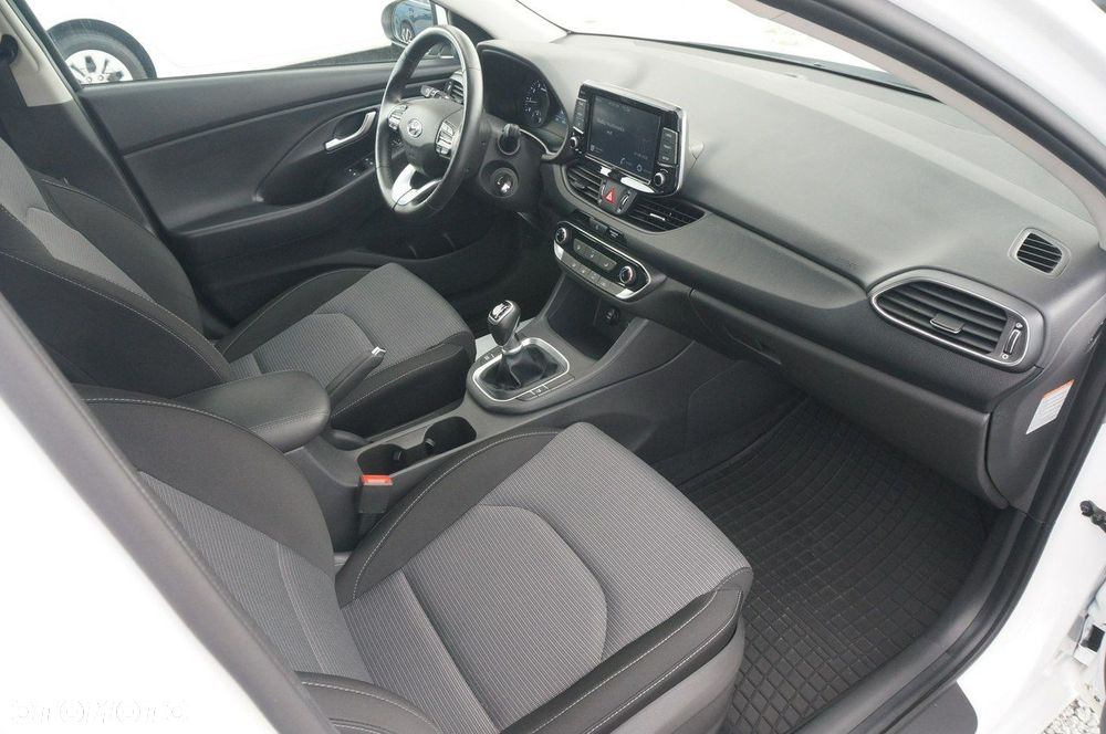 Hyundai i30 - 27