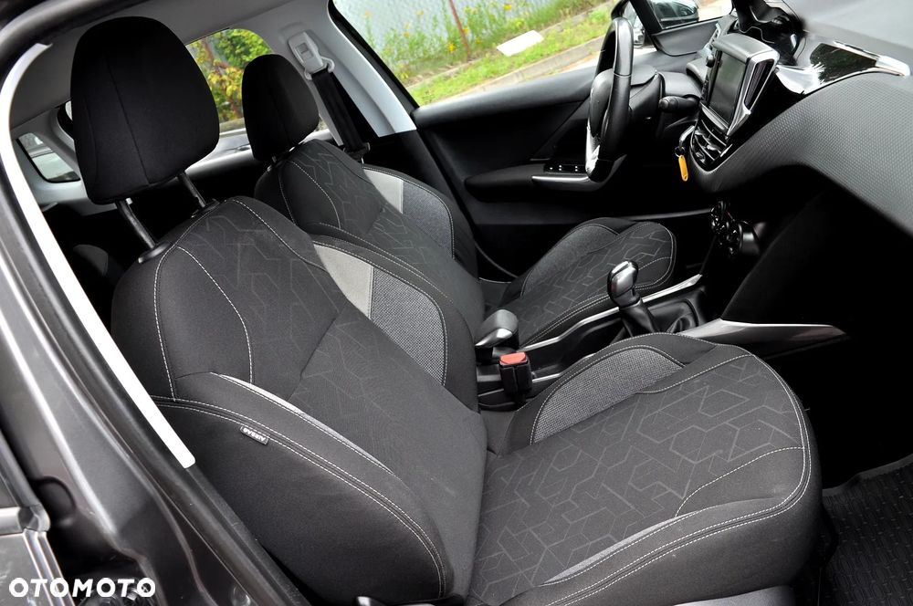 Peugeot 2008 - 16