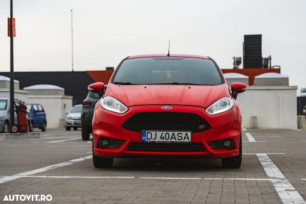 Ford Fiesta 1.6 ST - 17