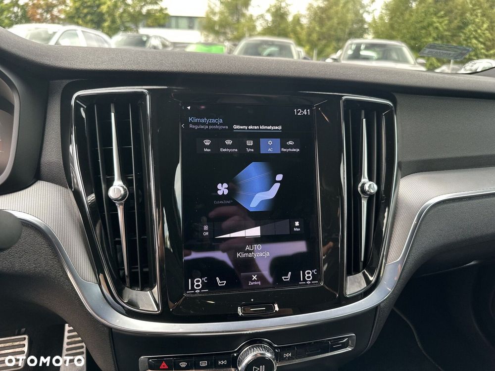 Volvo S60 B4 B R-Design - 19