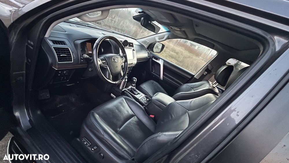 Toyota Land Cruiser 2.8l Turbo D-4D AVS Aut. Luxury - 18