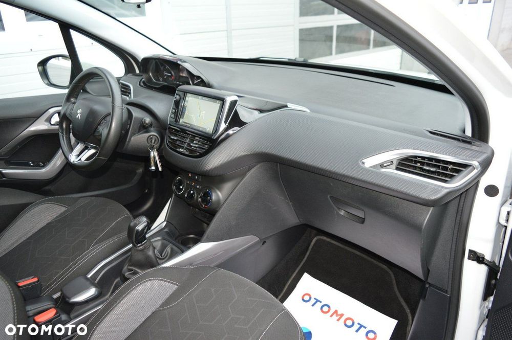 Peugeot 2008 1.2 Pure Tech Access - 29