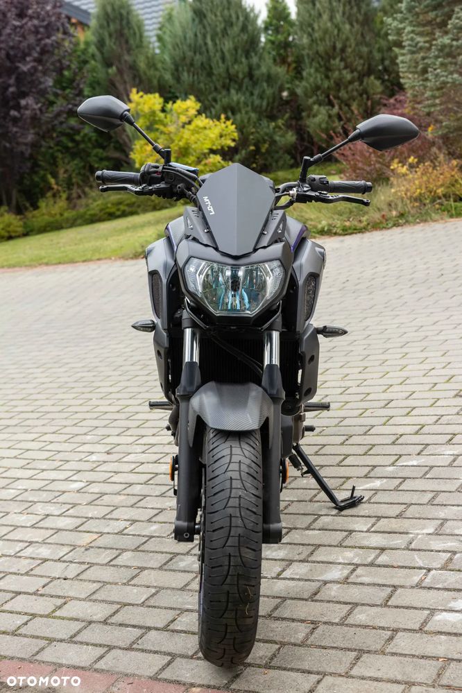 Yamaha MT - 33