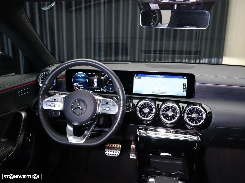 Mercedes-Benz CLA 250 e Shooting Brake AMG Line — fotografia 14