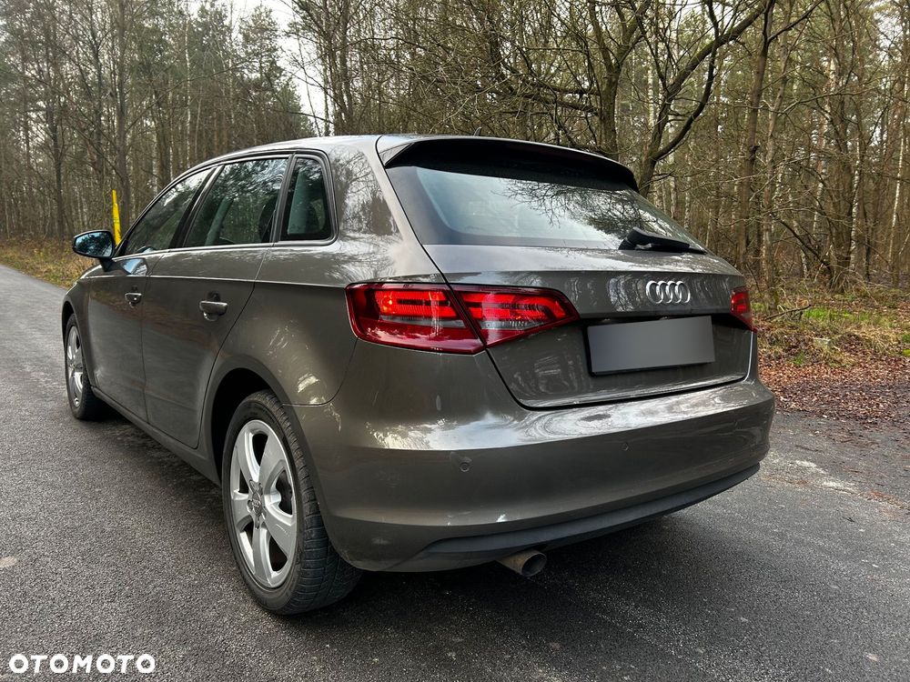 Audi A3 Sportback 1.6 TDI S tronic - 11