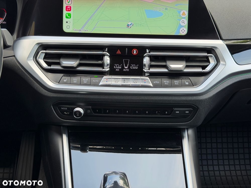 BMW Seria 3 330i Sport Line - 21