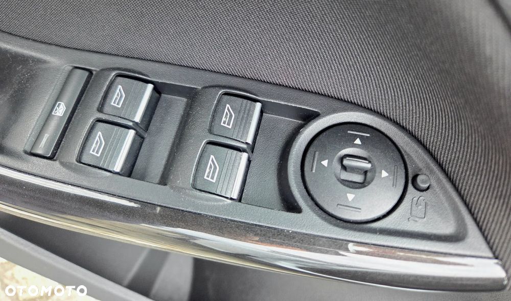 Ford Focus 1.0 EcoBoost Titanium - 23