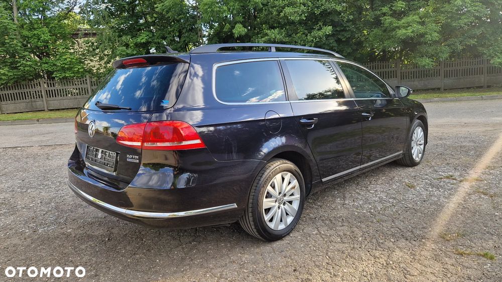 Volkswagen Passat 2.0 TDI Individual - 4