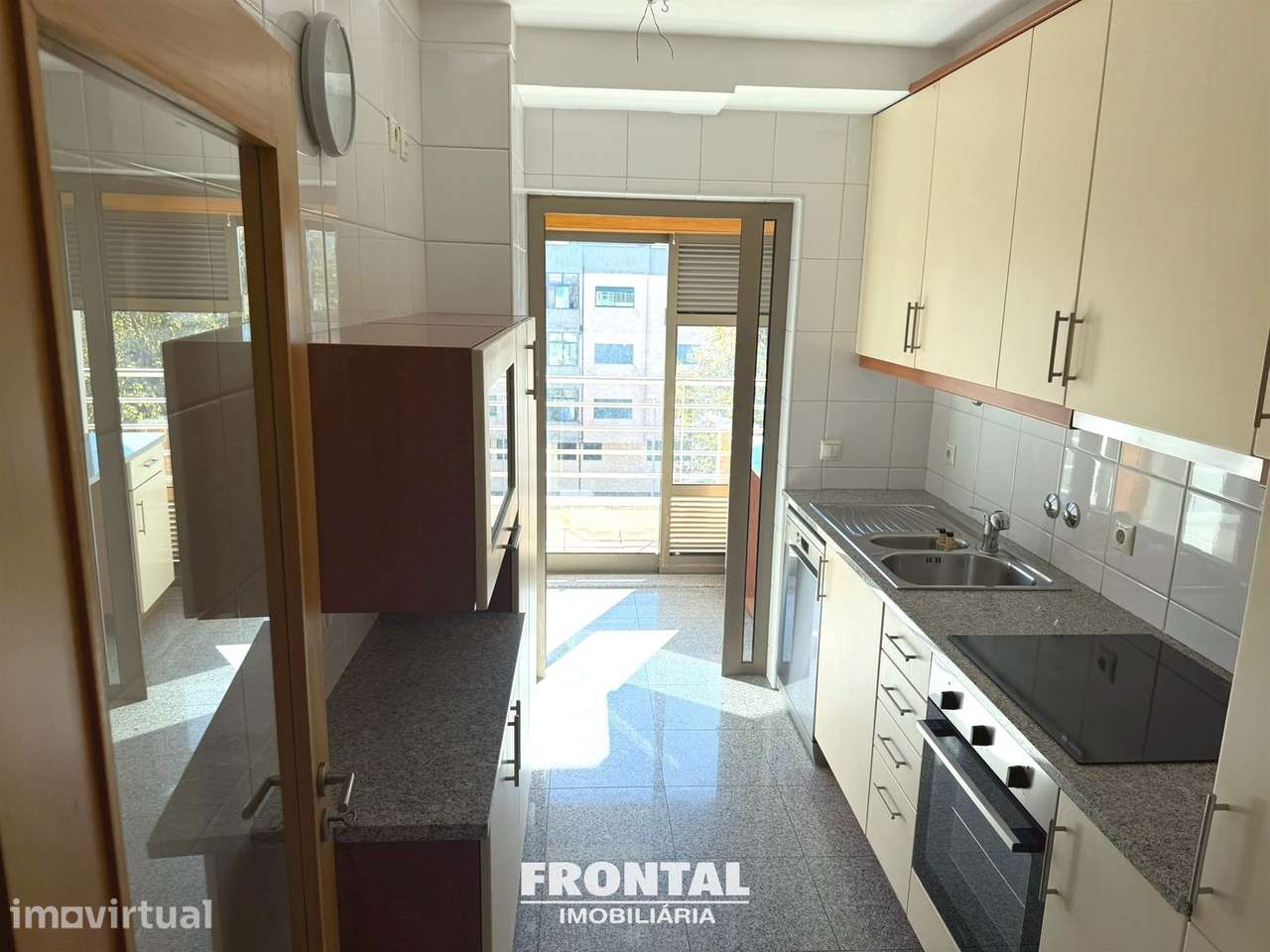 Apartamento T2 - Condomínio Fechado - Grande imagem: 5/31