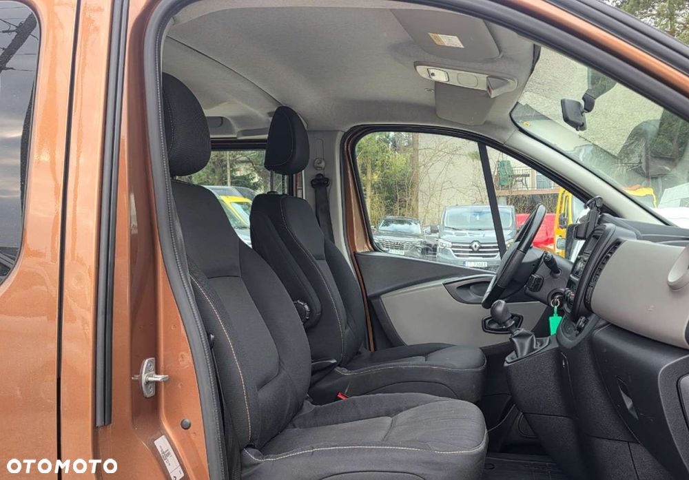 Renault Trafic - 21