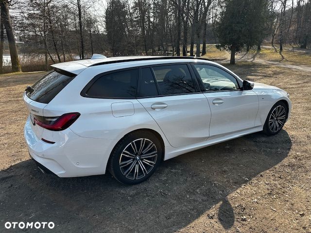 BMW Seria 3 320d xDrive Edition M Sport Shadow - 3