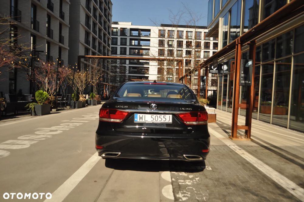 Lexus LS 460 Superior AWD EU6 - 20