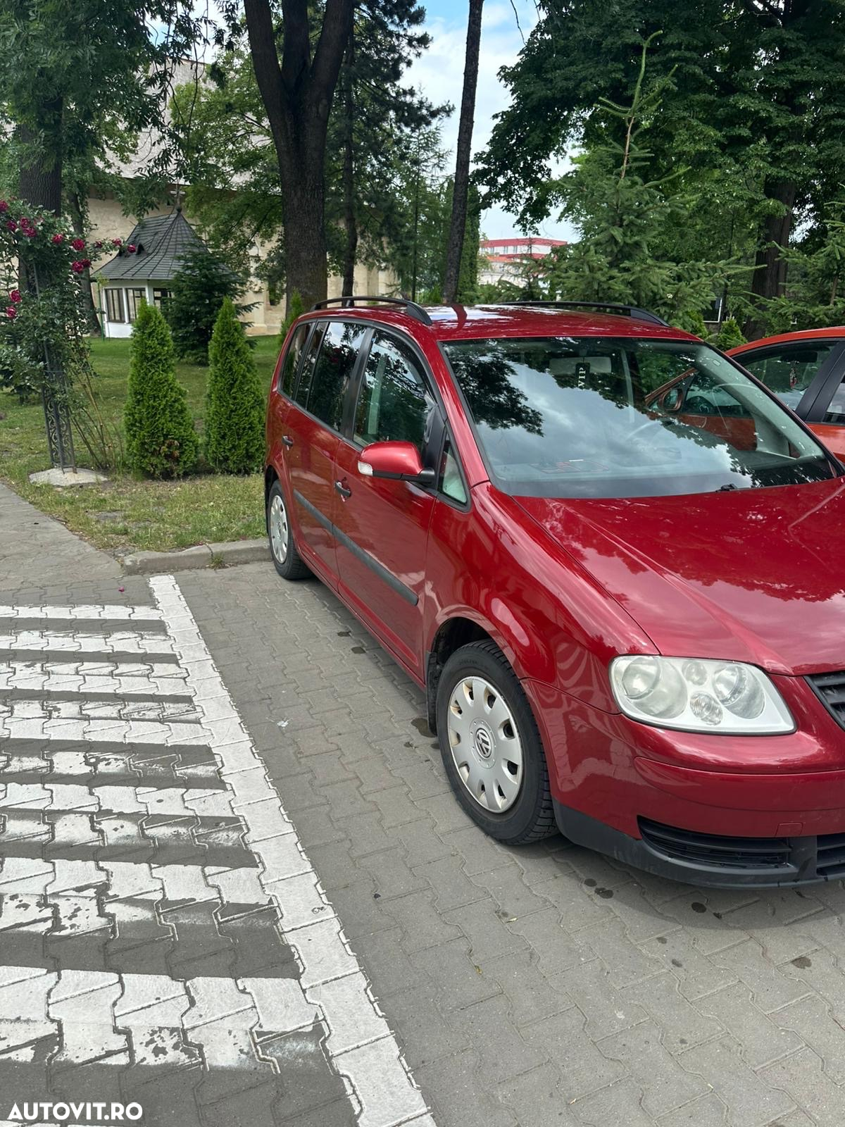 Volkswagen Touran 1.9TDI Basis - 2