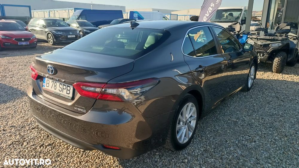 Toyota Camry 2.5 Hybrid Business - 3