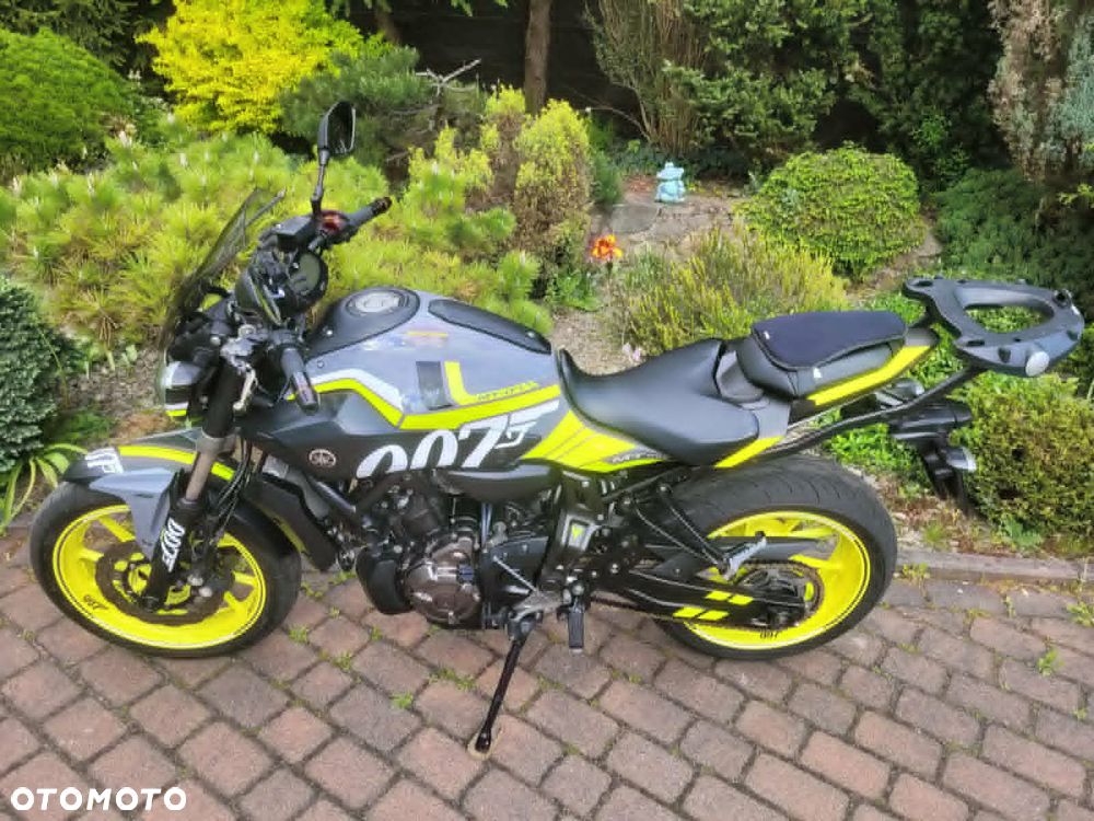 Yamaha MT - 9