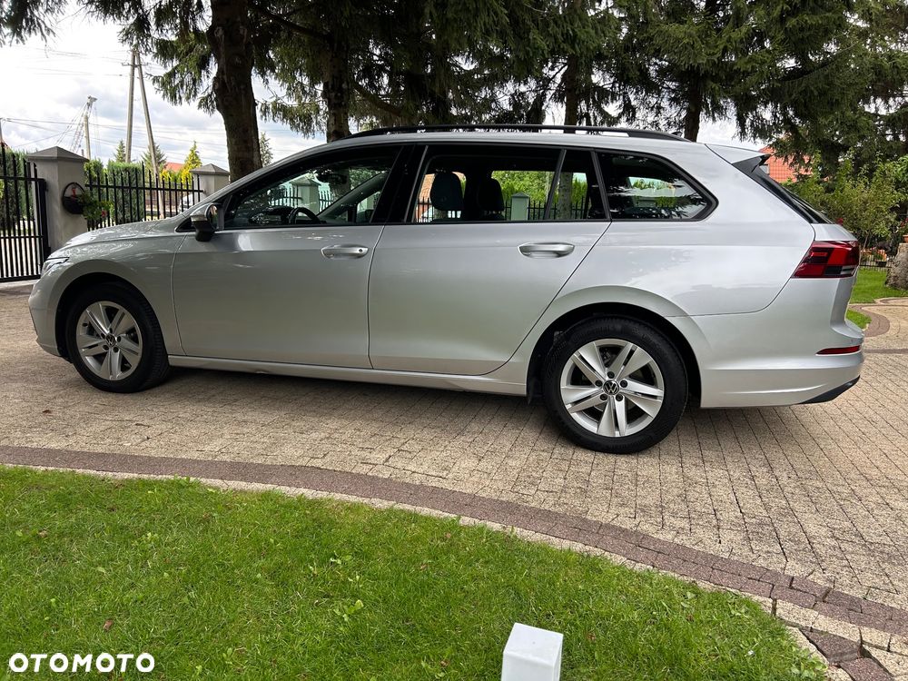 Volkswagen Golf VIII 1.5 TSI EVO Life - 17