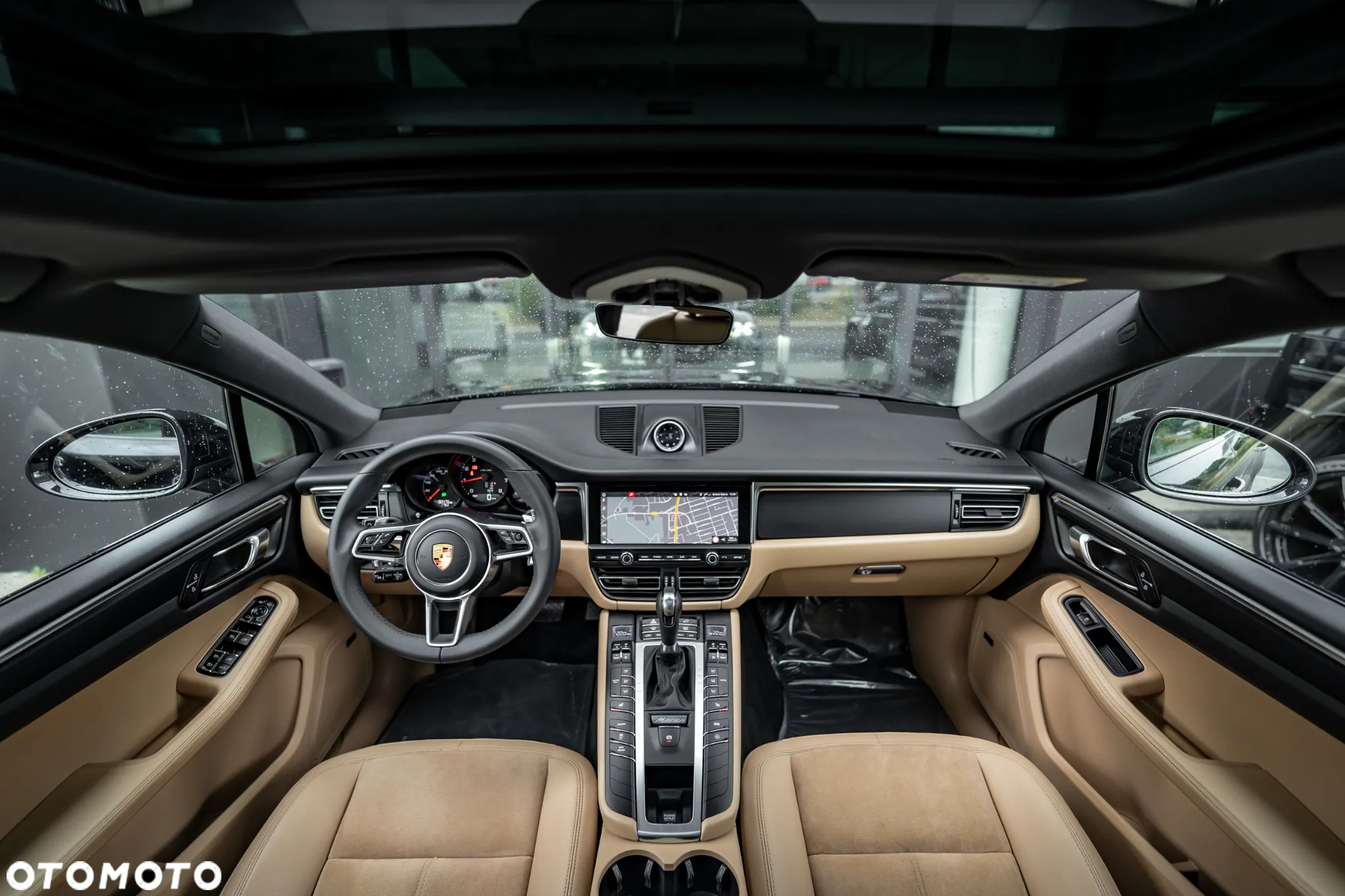 Porsche Macan - 36