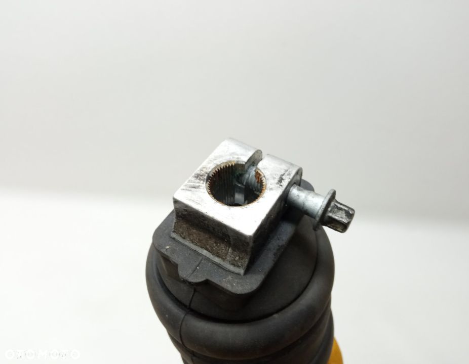 SZTYCA KRZYŻAK BMW SERIA 7 G11 G12 750 4.4 6862689 - 4
