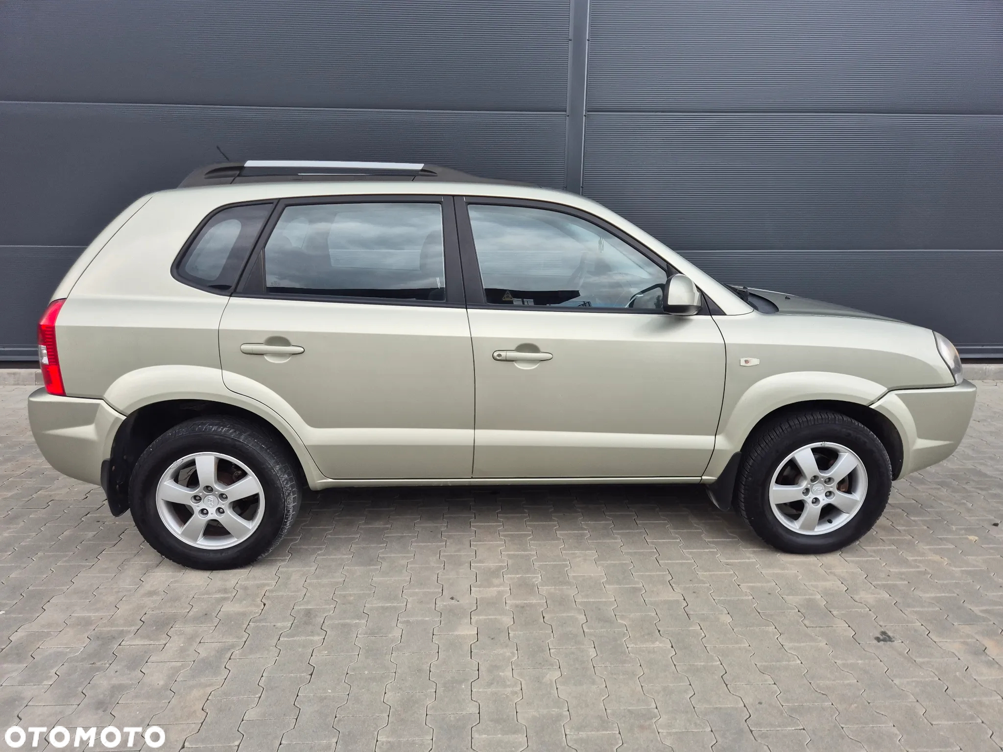 Hyundai Tucson 2.0 Comfort 2WD - 7