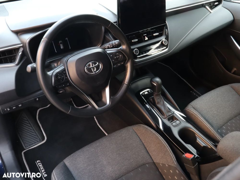 Toyota Corolla 1.8 HSD Dynamic - 18