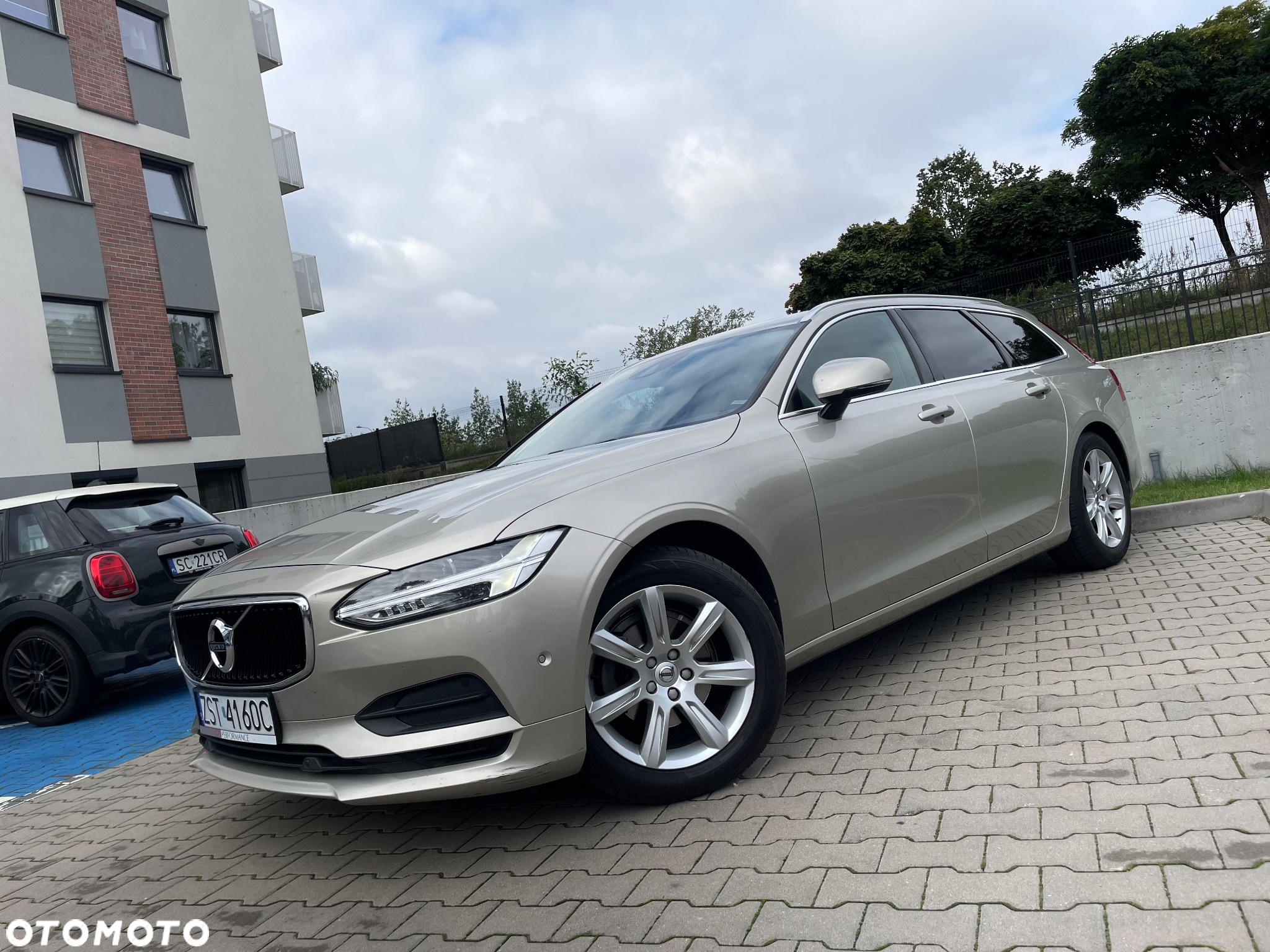 Volvo V90 - 3