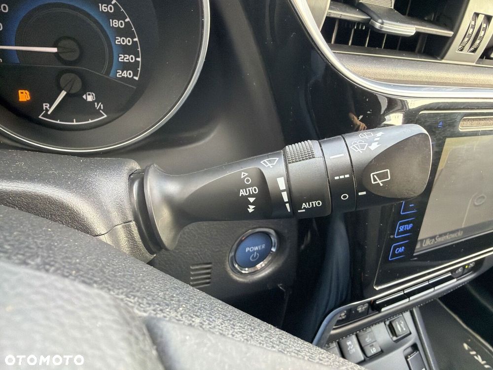 Toyota Auris - 17
