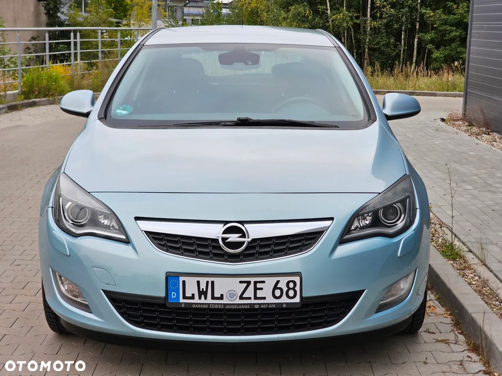 Opel Astra 1.4 ecoFLEX Cosmo - 6