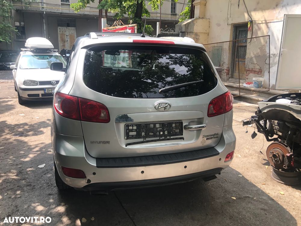 Dezmembrez Hyundai Santa Fe 2 gri argintiu 2,2 diesel cutie manuala 2007 - 8