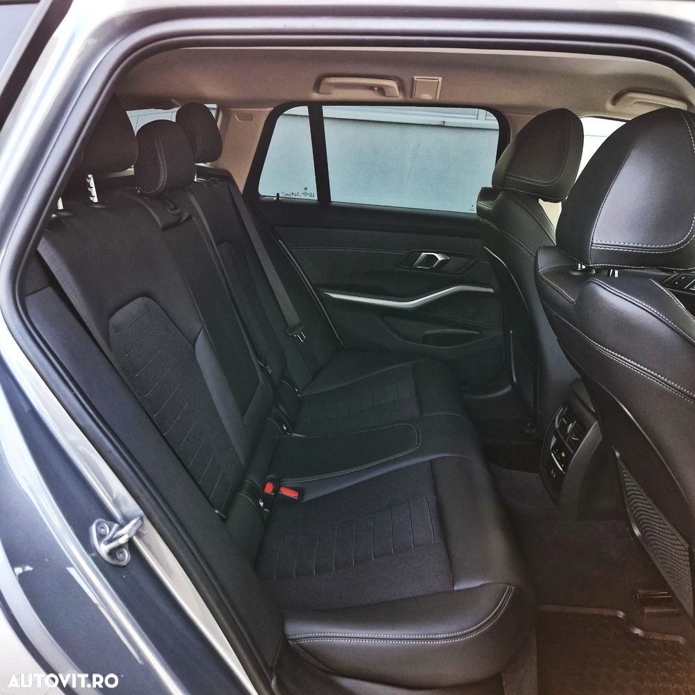 BMW Seria 3 318d AT MHEV - 16