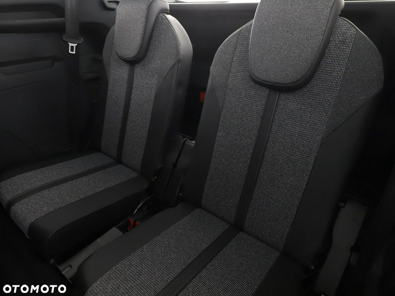 Peugeot 5008 1.5 BlueHDi Allure Pack S&S EAT8 - 40