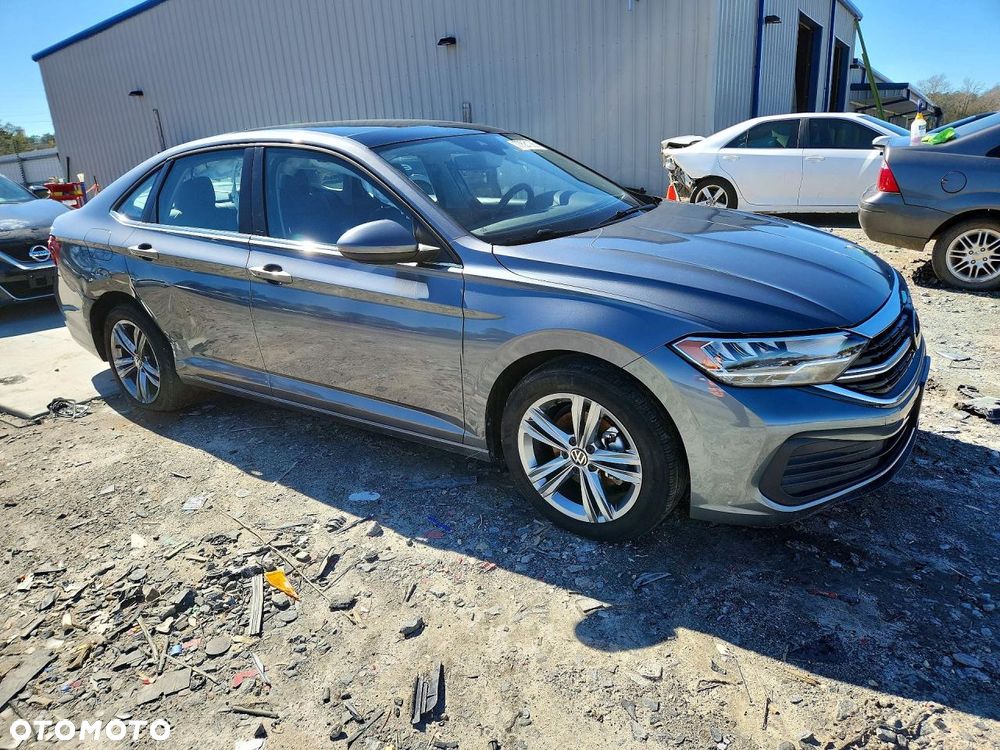 Volkswagen Jetta - 5