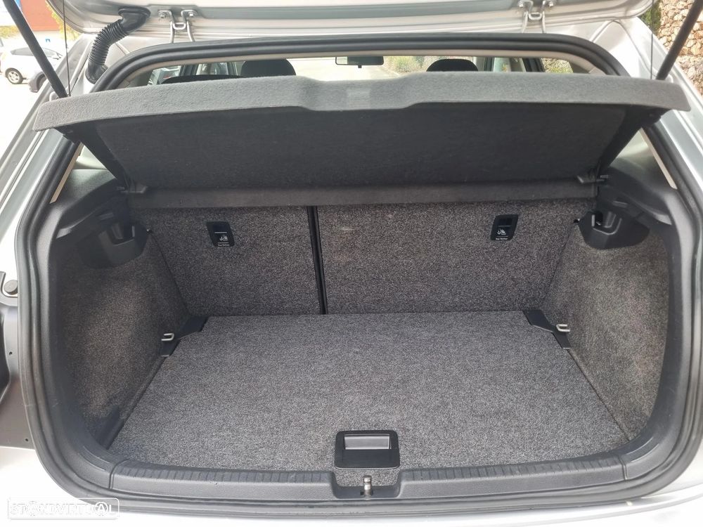 Audi A3 Sportback 1.6 TDI Attraction Business Line - 18
