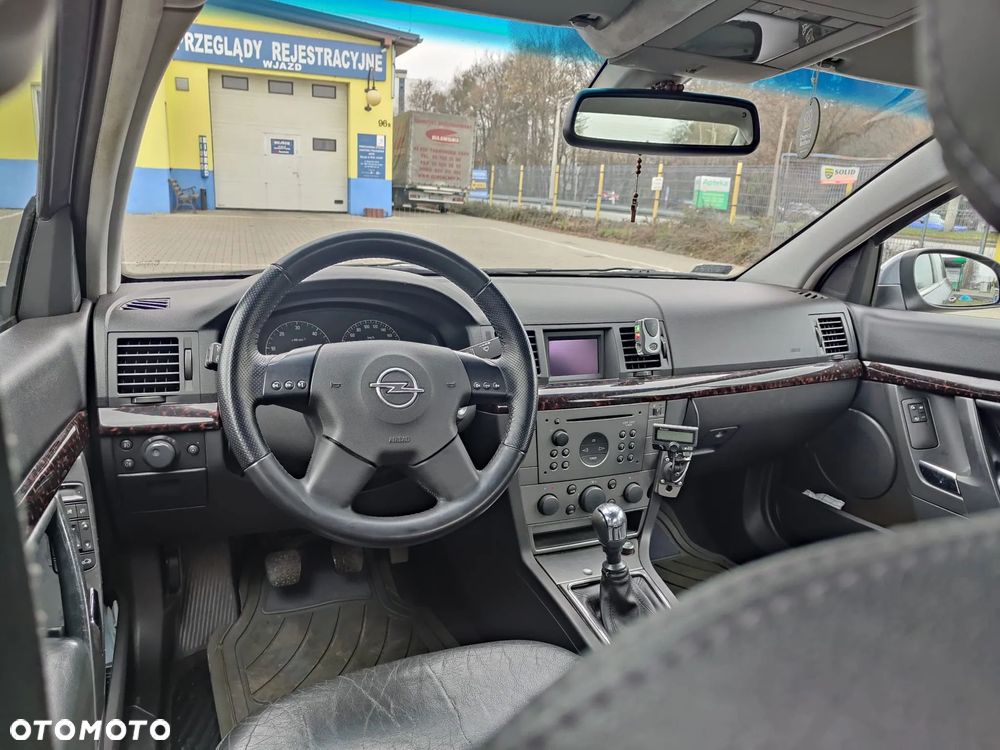Opel Vectra 2.2 DTI - 13