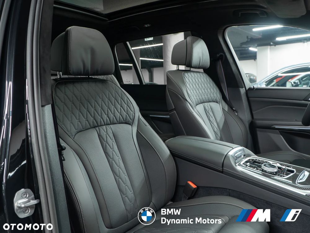 BMW X7 - 25