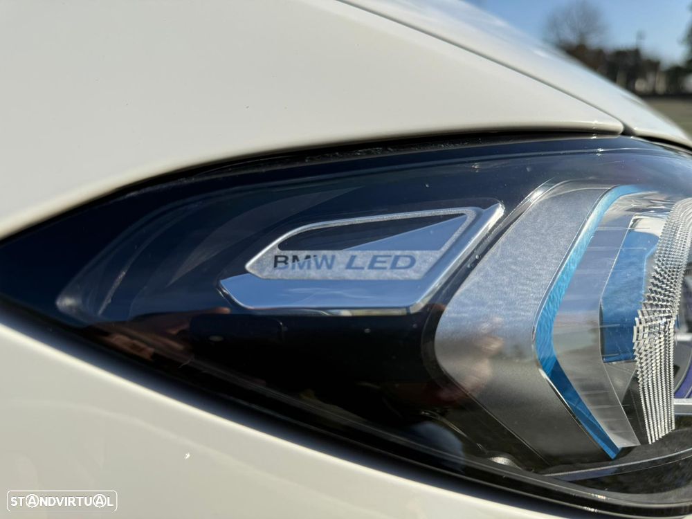 BMW 330 e Aut. M Sport - 10
