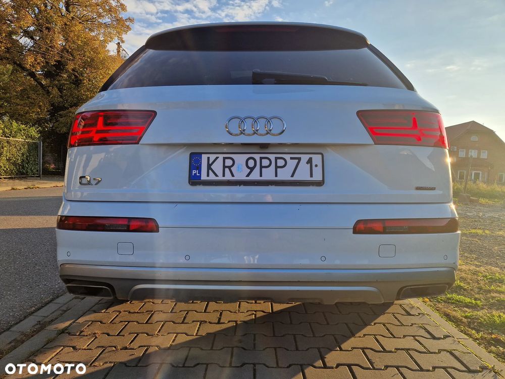 Audi Q7 - 9