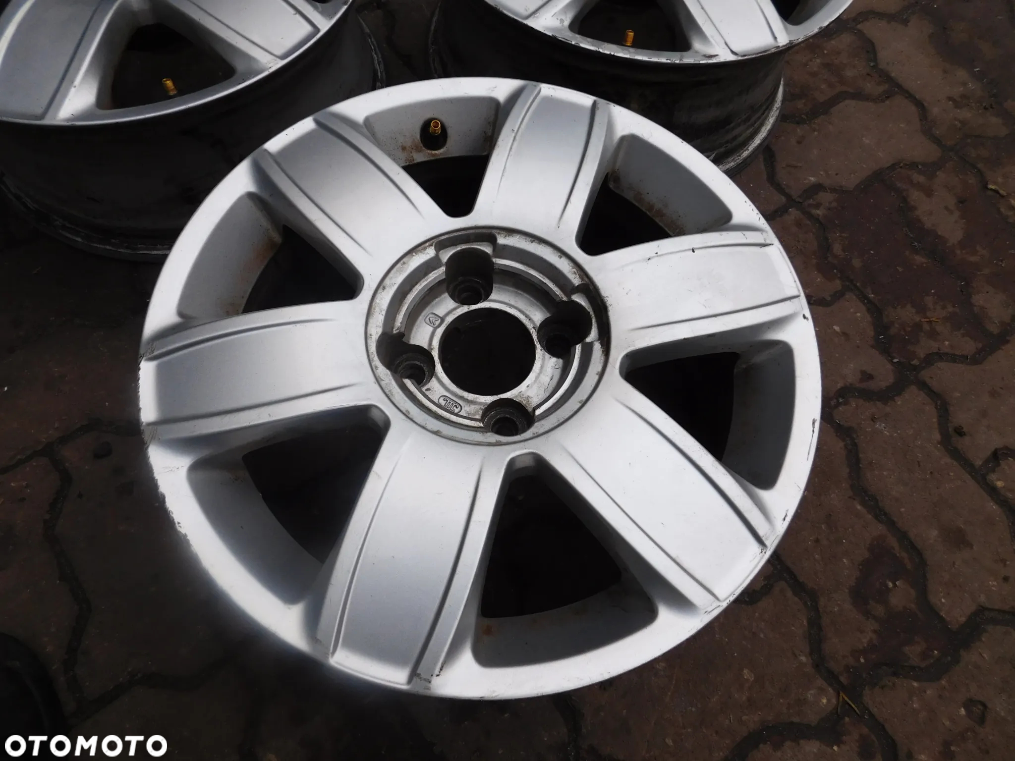 felga alu aluminiowa CITROEN C4 C5 BERLINGO XSARA 6,5Jx16 ET26 - 2