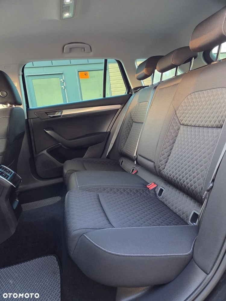 Skoda Superb 1.5 TSI Ambition DSG - 22