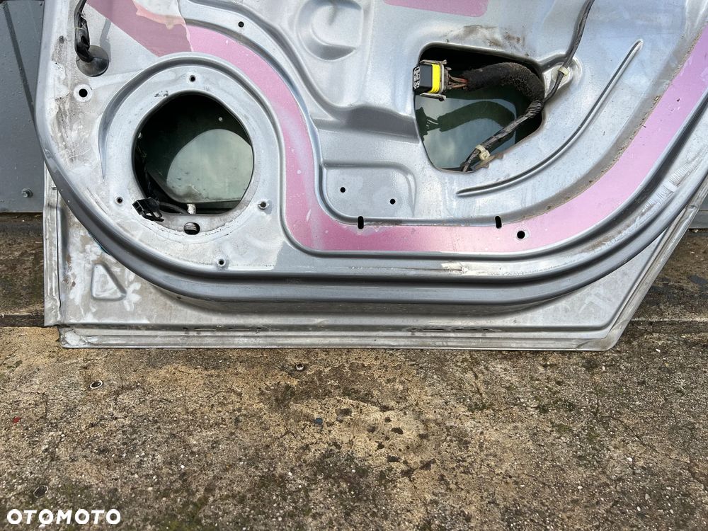 Drzwi Tylne tył Prawe Opel Astra H III Kombi Z155 - 5