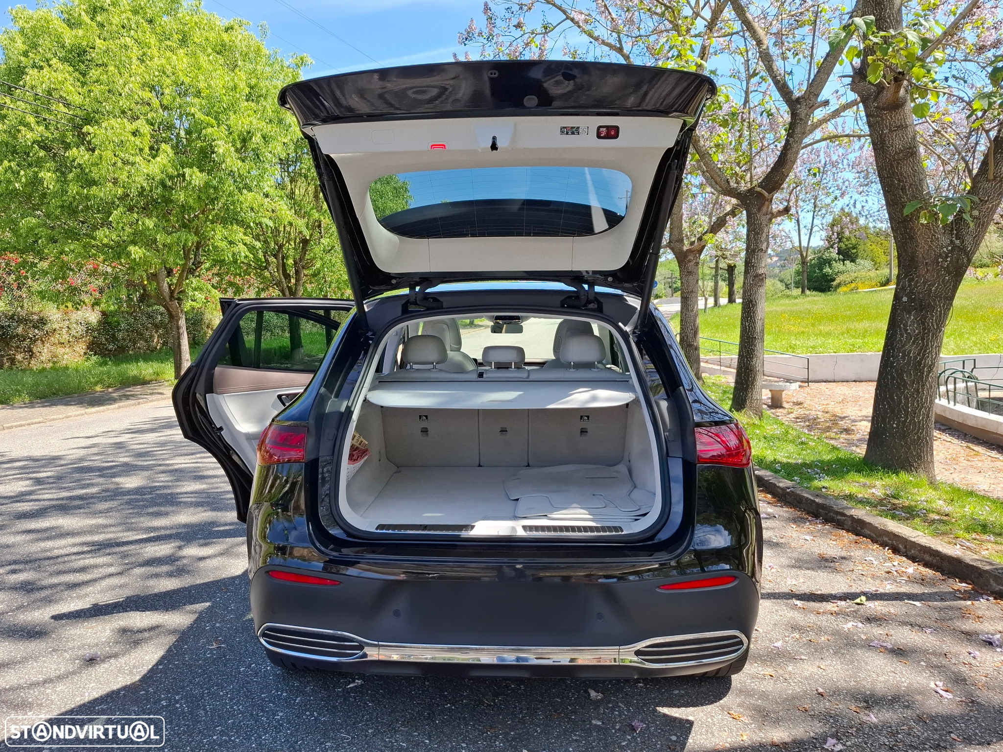 Mercedes-Benz EQE SUV 350+ Edition - 23