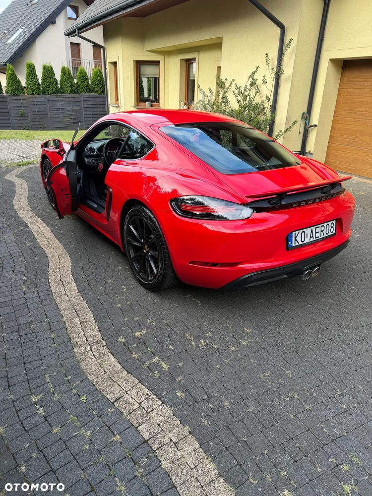 Porsche 718 Cayman - 3