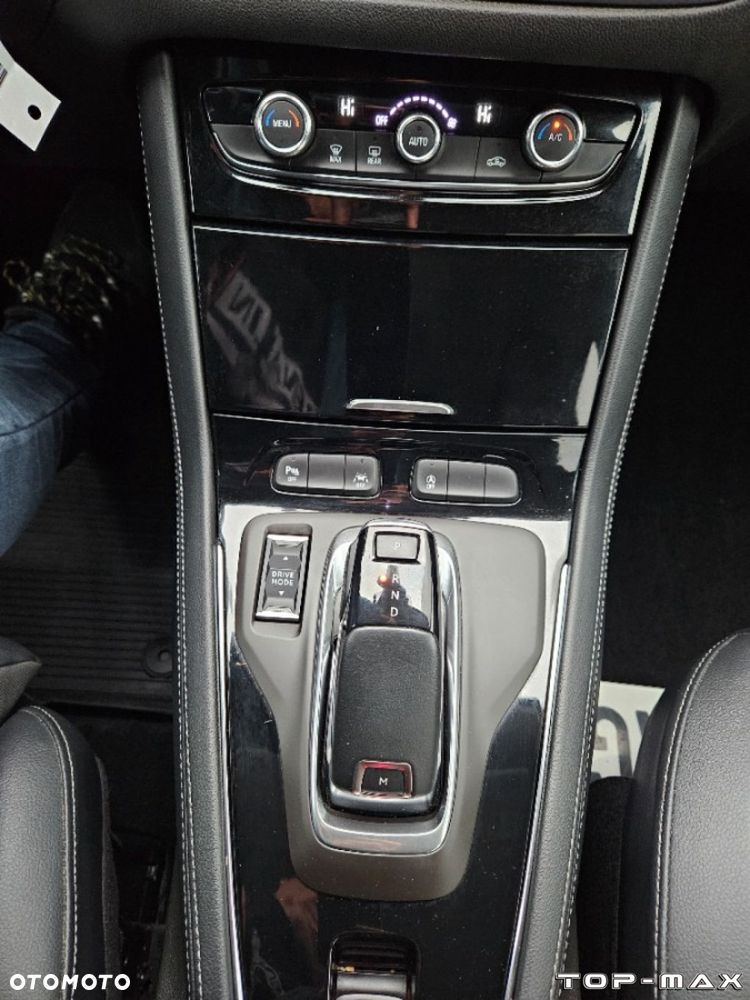 Opel Grandland - 25