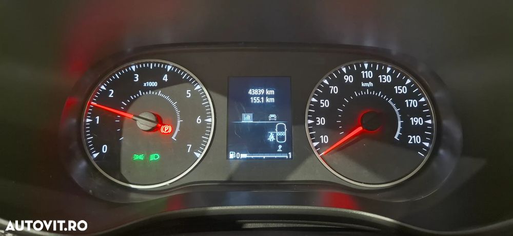 Dacia Sandero - 6