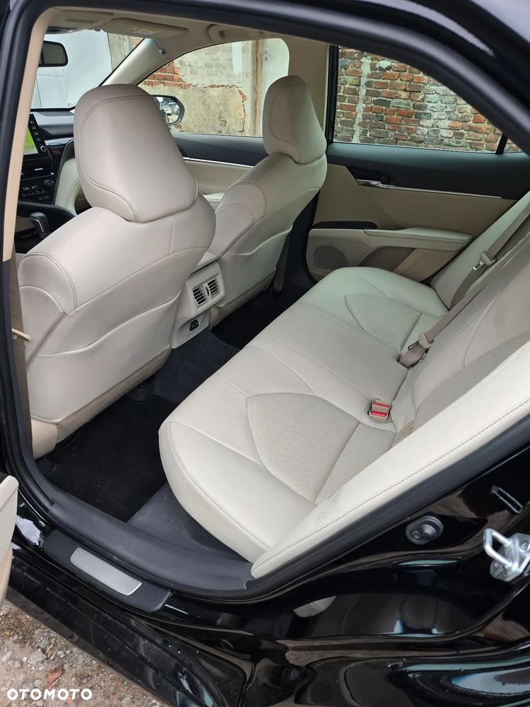Toyota Camry 2.5 Hybrid Prestige CVT - 11