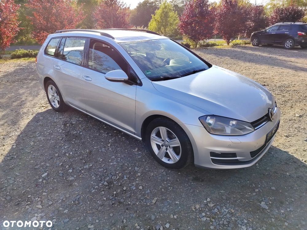 Volkswagen Golf - 5