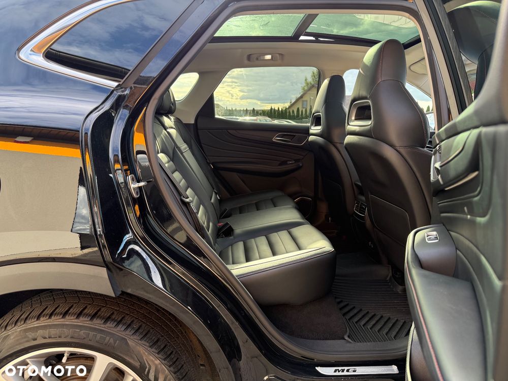 MG EHS 1.5T-GDI PHEV Luxury - 28