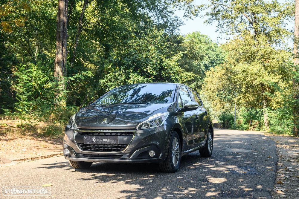 Peugeot 208 1.2 PureTech Signature - 16