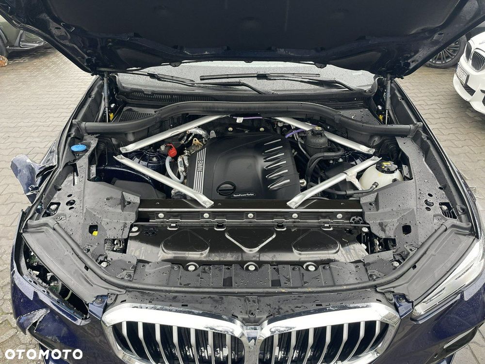 BMW X5 xDrive40d - 11