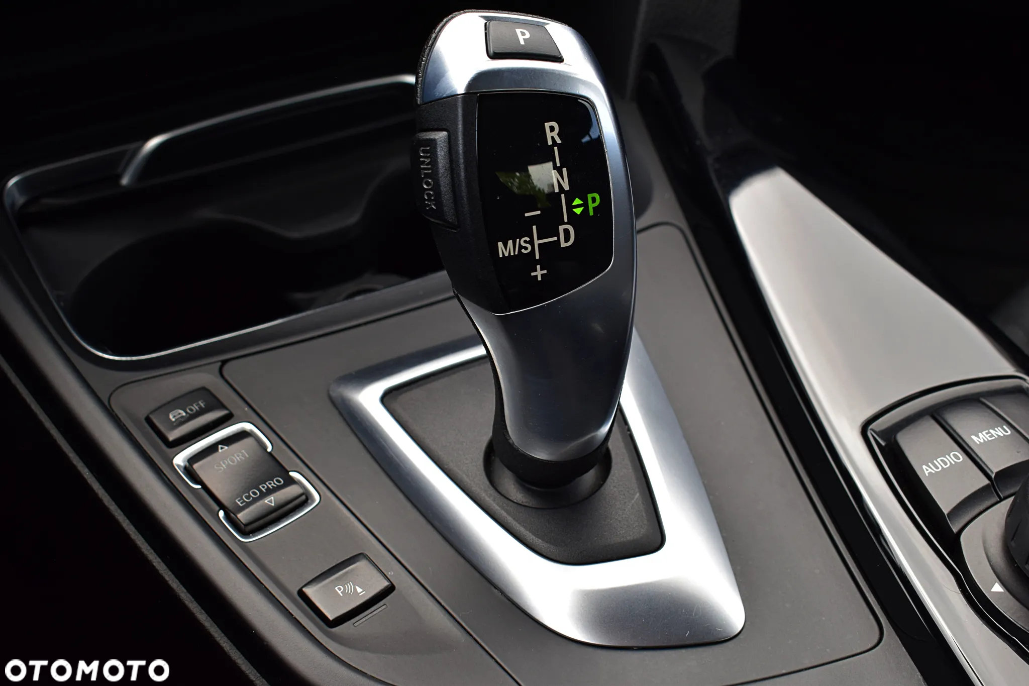 BMW Seria 3 318i Advantage - 17